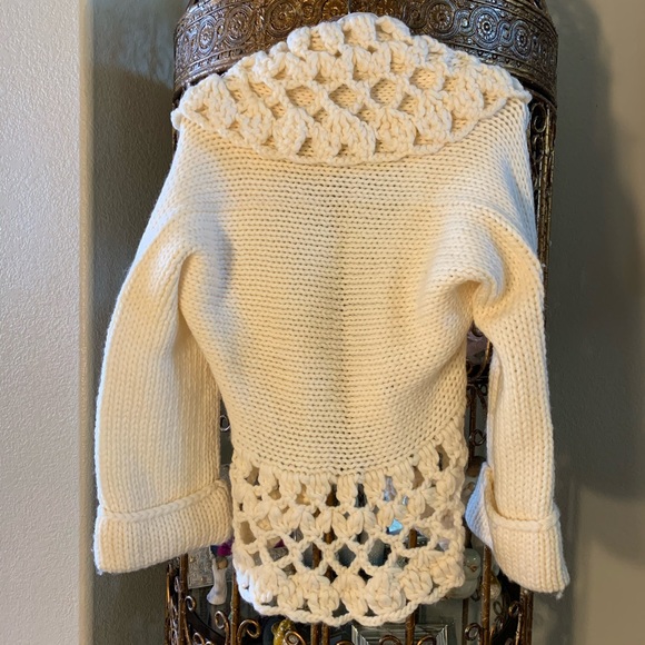 White House Black Market Sweater - Picture 3 of 5